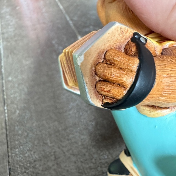 VINTAGE PENDELFIN Shanty Rabbit Playing Accordion Figurine - Picture 9 of 9